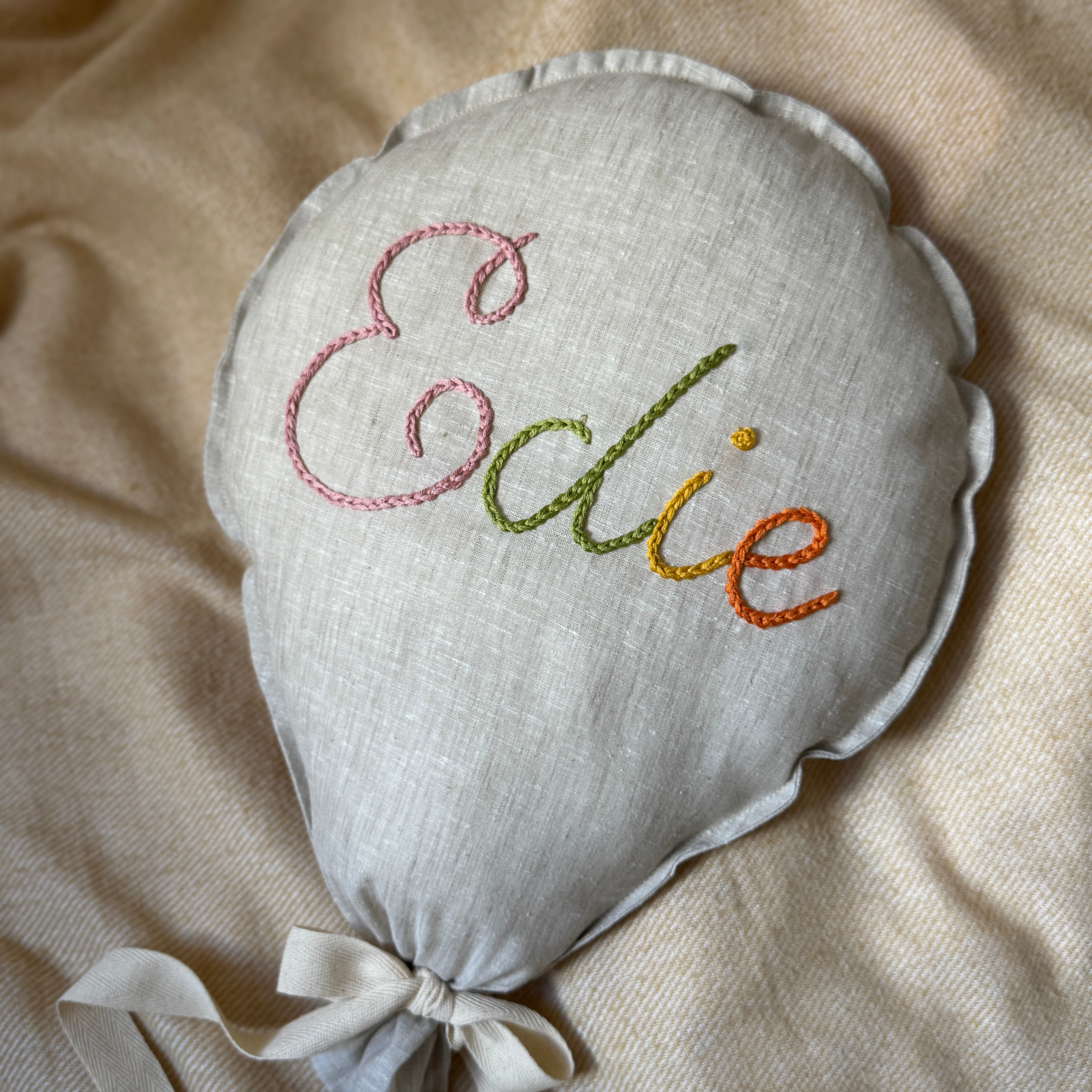hand embroidered wall balloon - beige